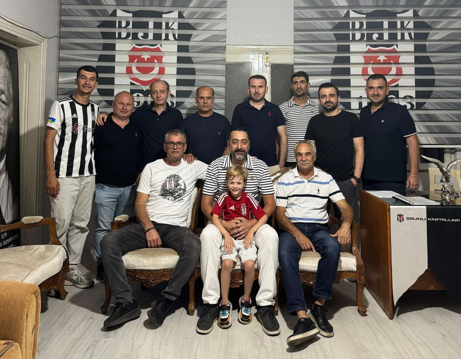 Salihli Beşiktaşlılar Derneği'nde yeni dönem: Bayrak değişimi