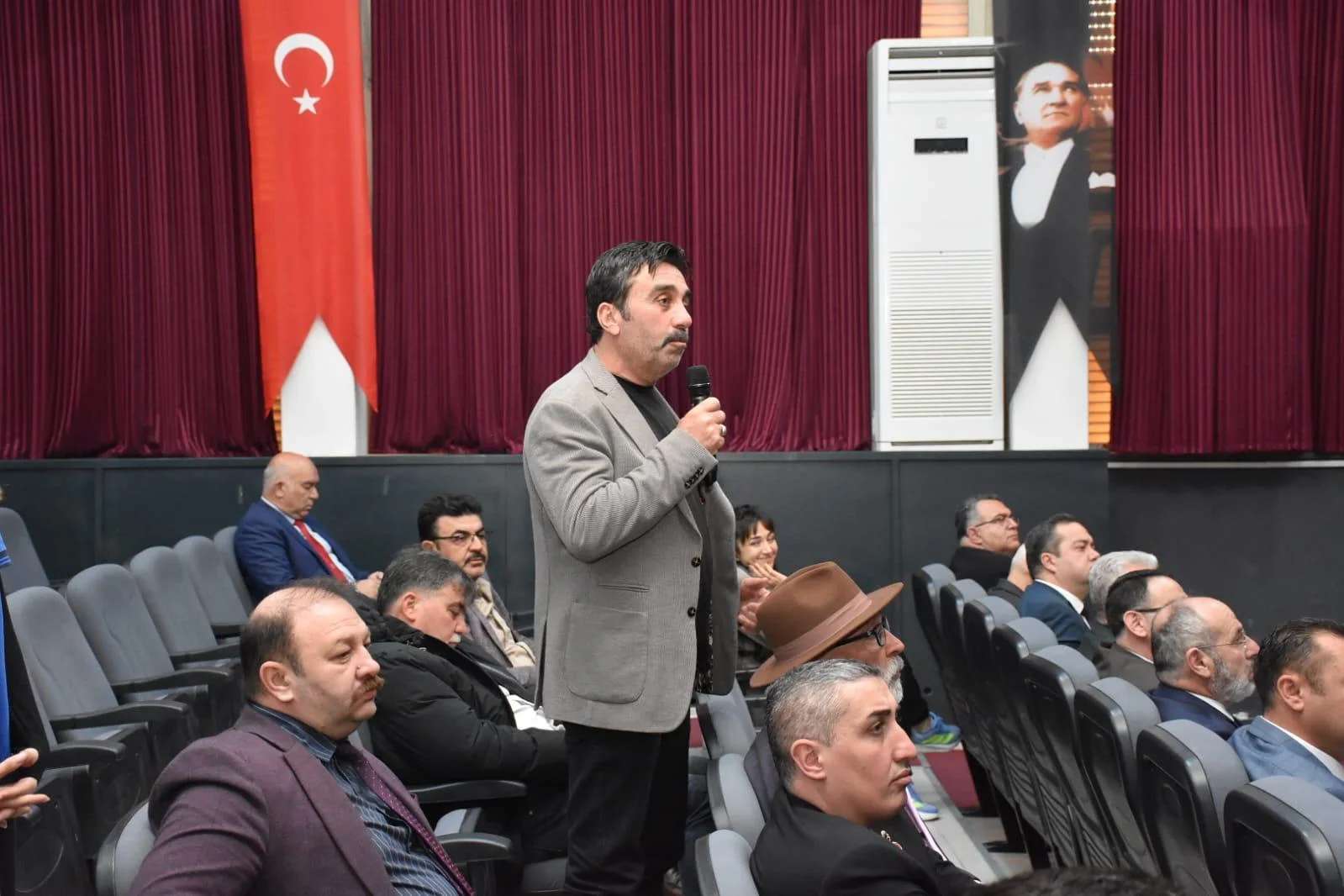 Muhtarlar toplantısı Kaymakam Güldoğan başkanlığında gerçekleştirildi