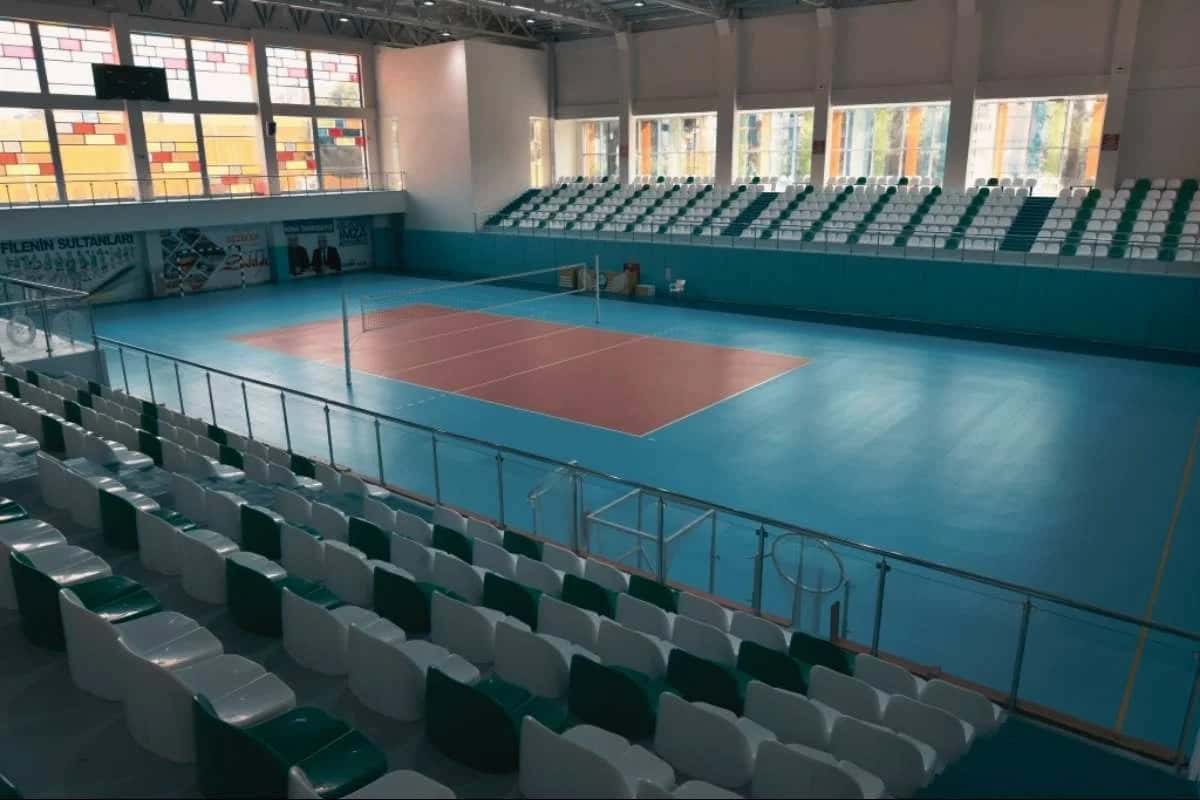 Salihli’de Voleybol Sahası Yenileniyor... İhale 30 Nisan’da