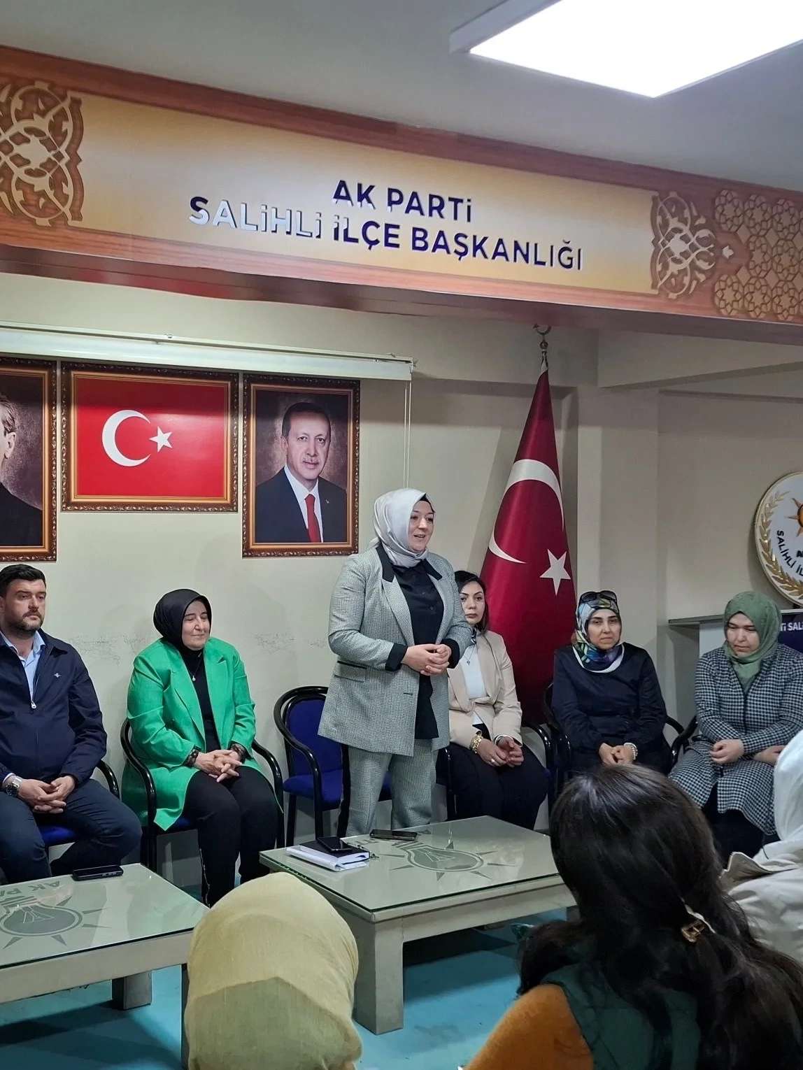 Salihli’de AK Parti Kadın Kolları’nda Heyecan Dorukta