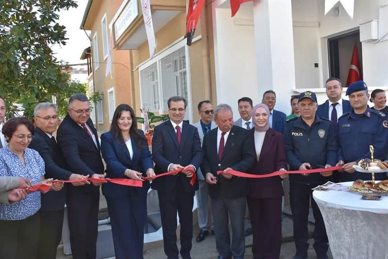 Salihli’de Kadınlara Yönelik Aile Destek Merkezi Açıldı