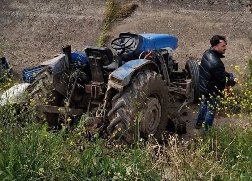 Lastik Fırladı, Traktör Devrildi