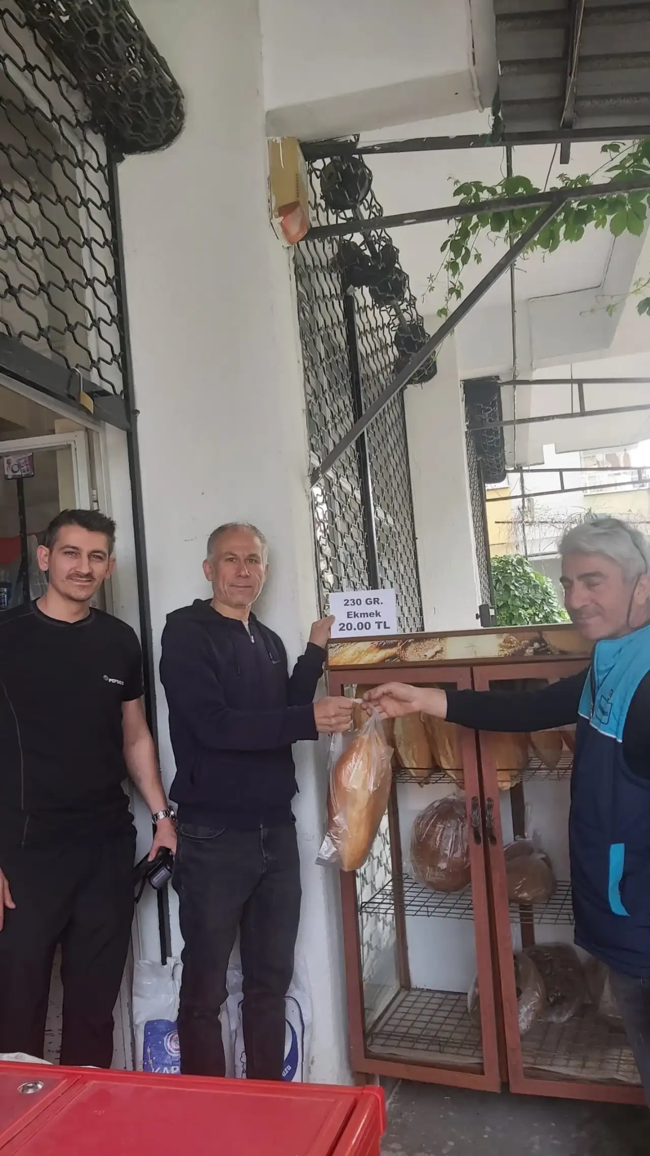 Salihli’de Ekmek Zammı Bugün İtibarıyla Yürürlükte