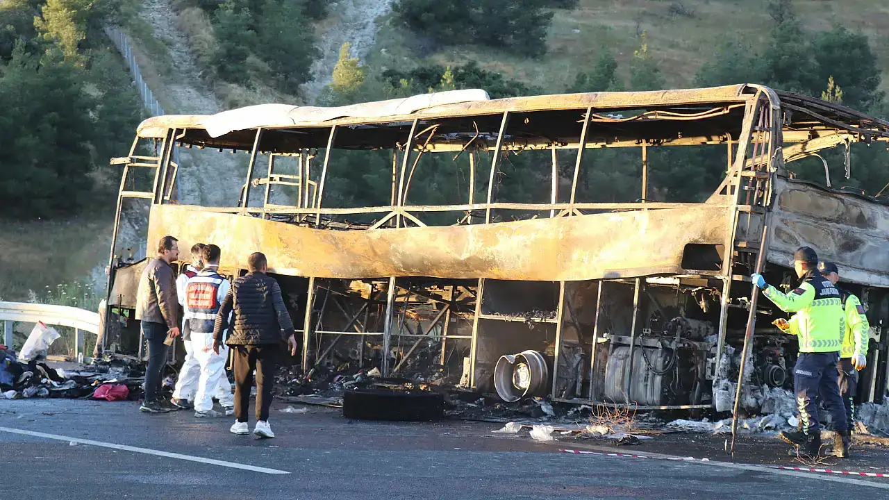 Feci kazada Selendili otobüs şoförü de hayatını kaybetti