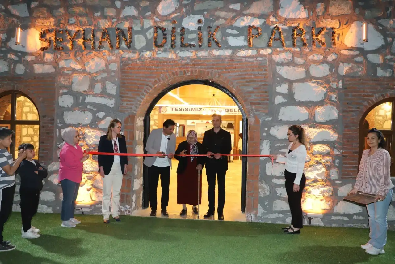 Selendi’de duygusal açılış… Seyhan Dilik Parkı hizmete girdi