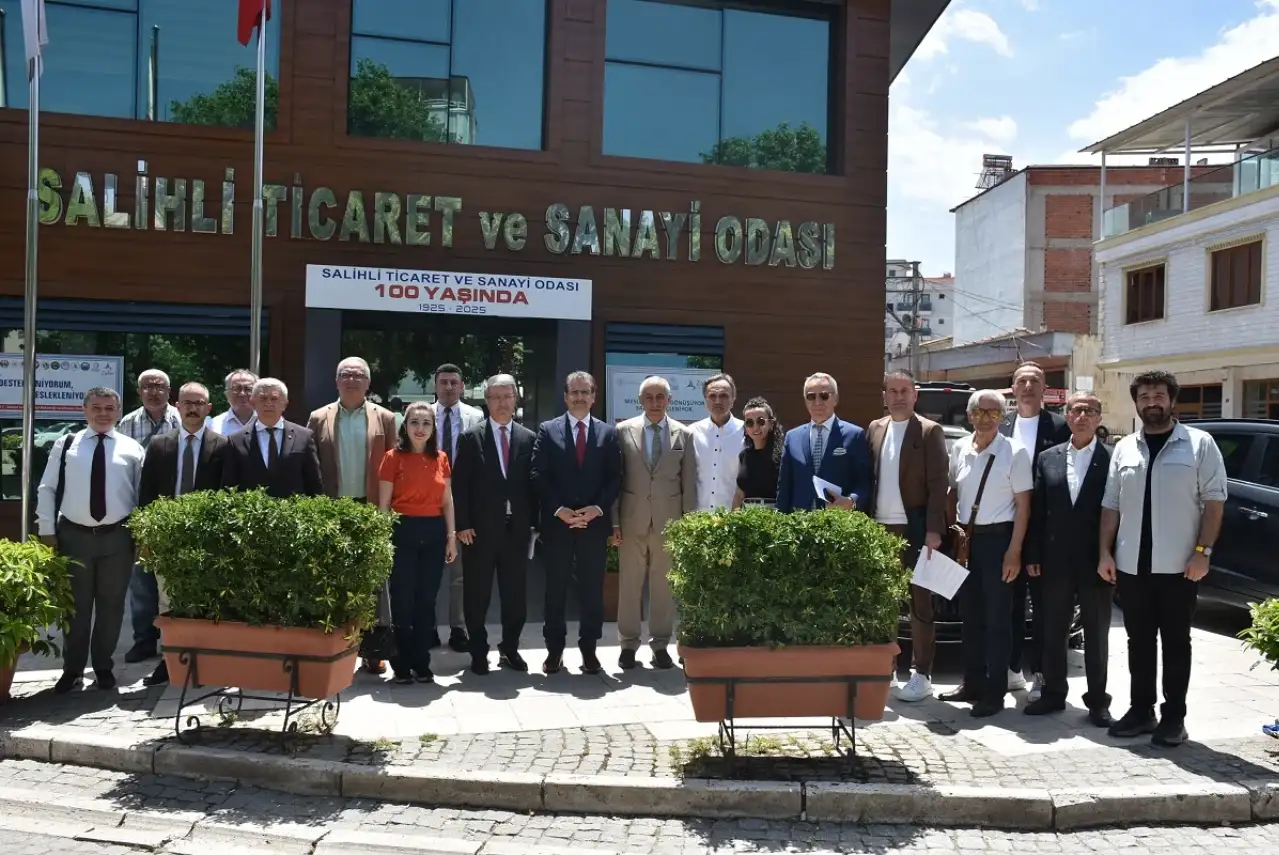 Salihli’de kültür hamlesi... Vakıf için tarihi adım atıldı