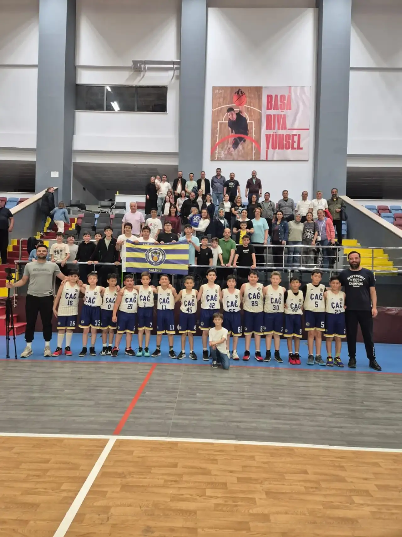 14 maçta 13 galibiyet! Salihli Çağ Basketbol Manisa Şampiyonu oldu