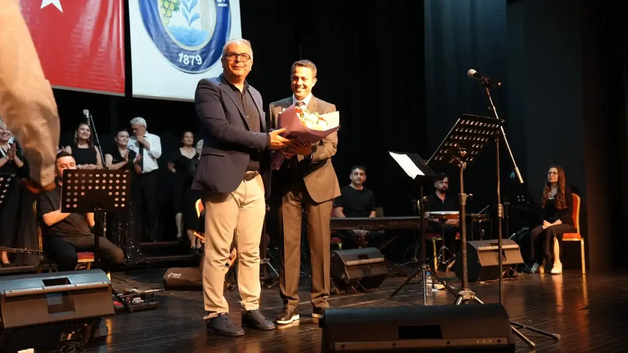 Salihli’de ‘Yaza Merhaba Konseri’ne Yoğun İlgi