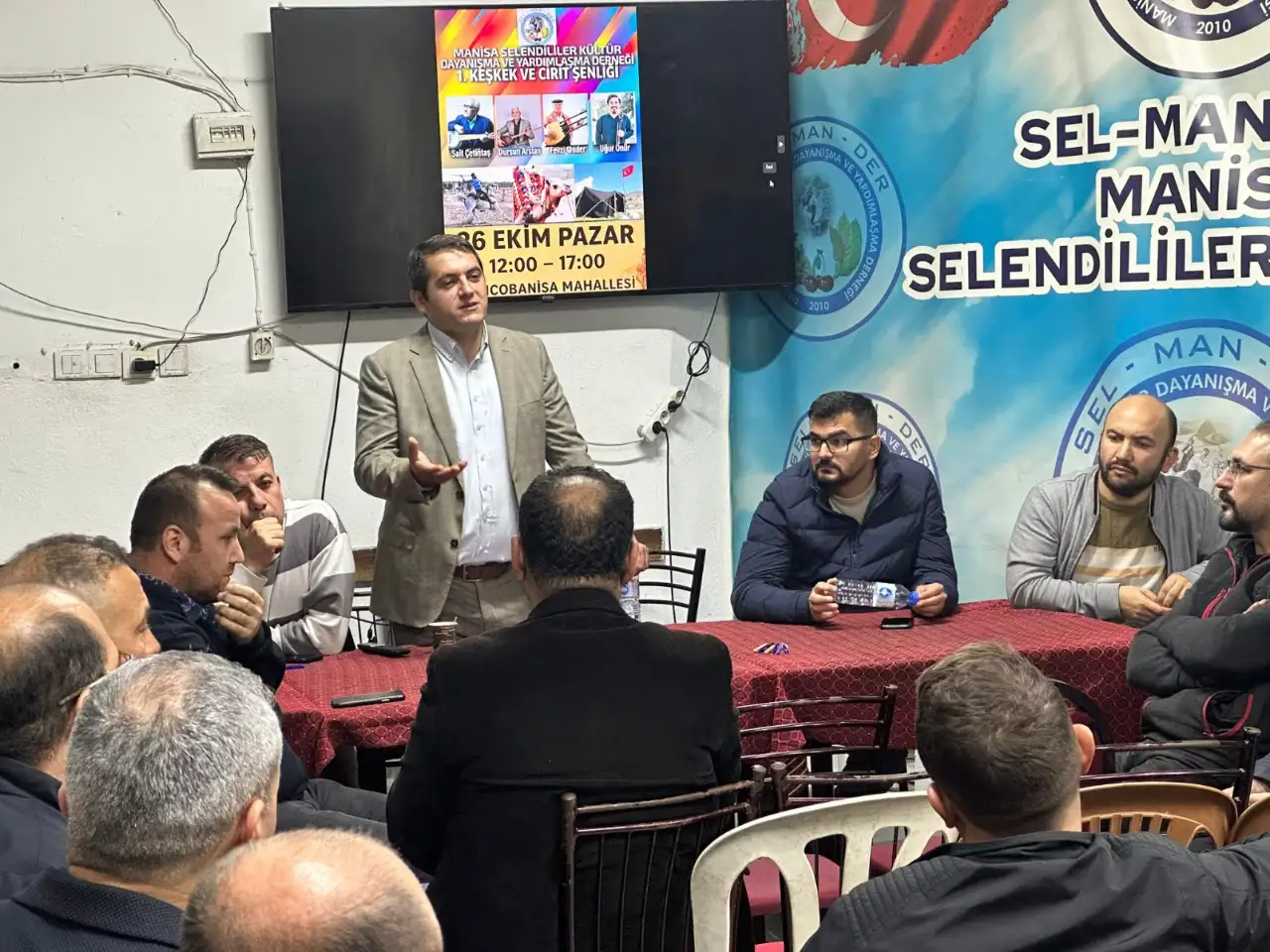 Hem gösteri hem lezzet ! Aşağıçobanisa’da cirit ve keşkek şenliği