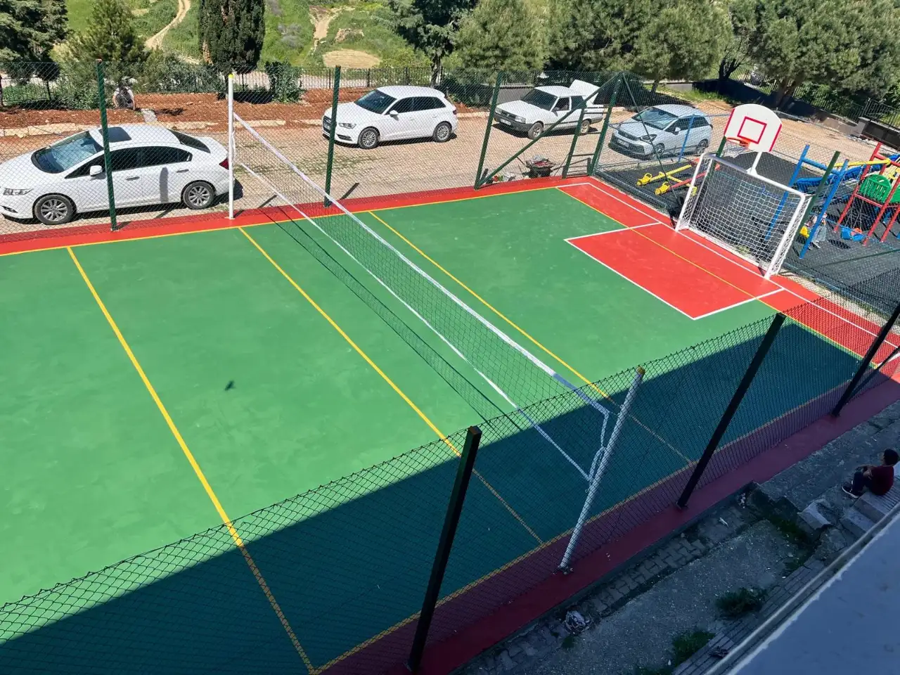 Salihli'de Öğrenciler İçin Harika Yatırım! Yeni Saha Hizmete Girdi