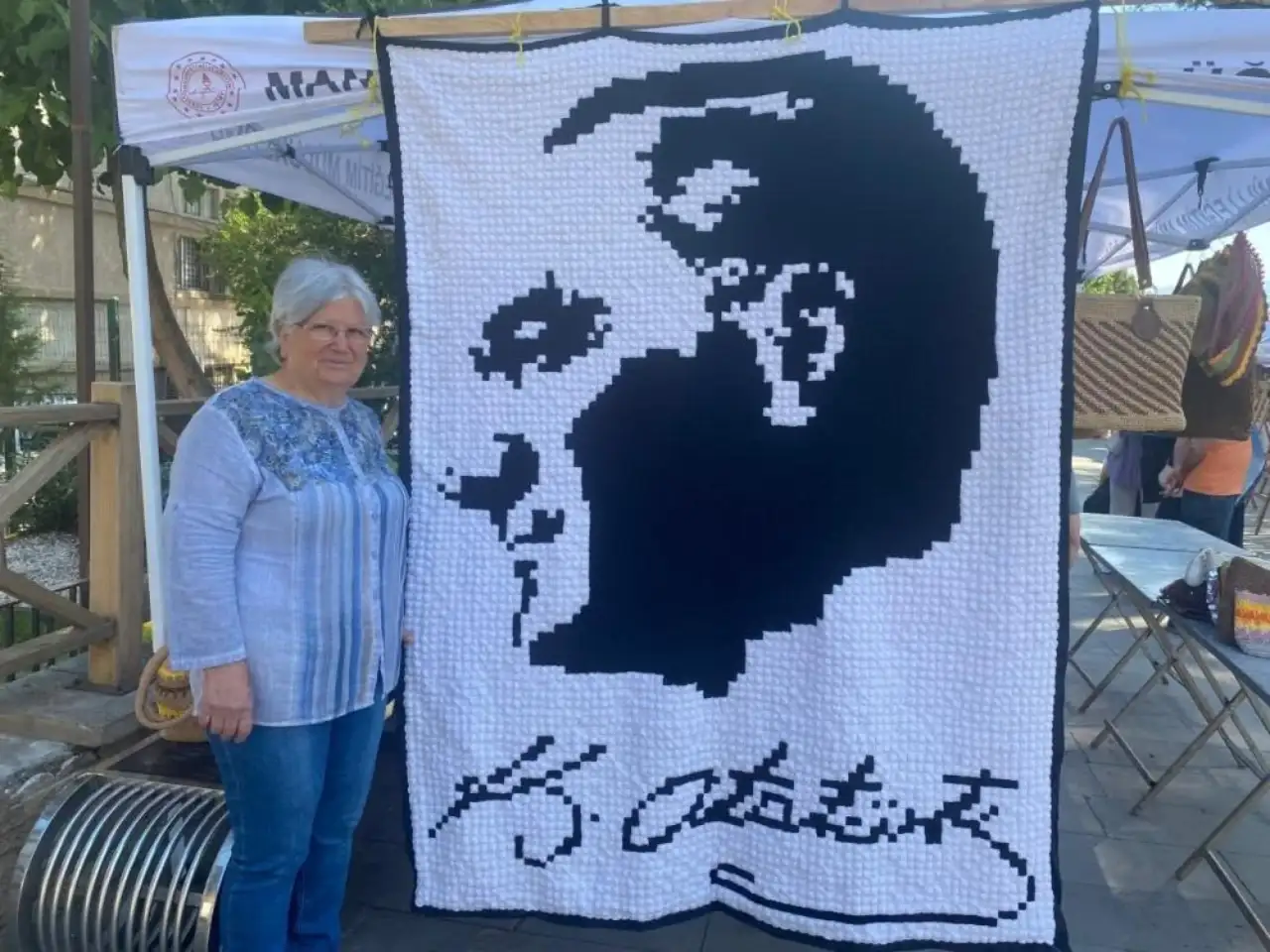 7 Bin 600 Motifli Atatürk Portresi Hayran Bıraktı