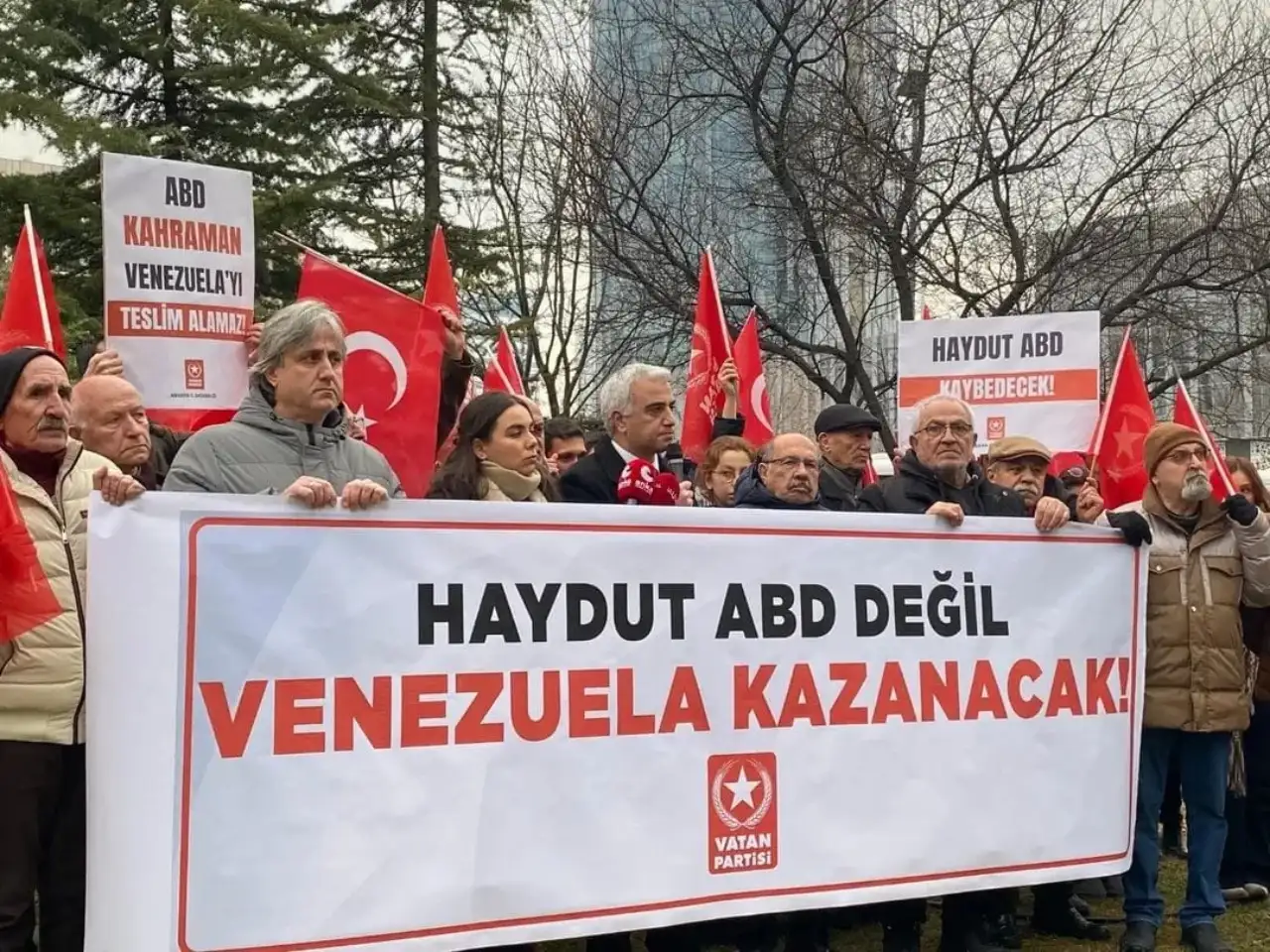 Özyılmaz ‘Çözüm, Türkiye, Rusya, İran, Çin ittifakıdır’