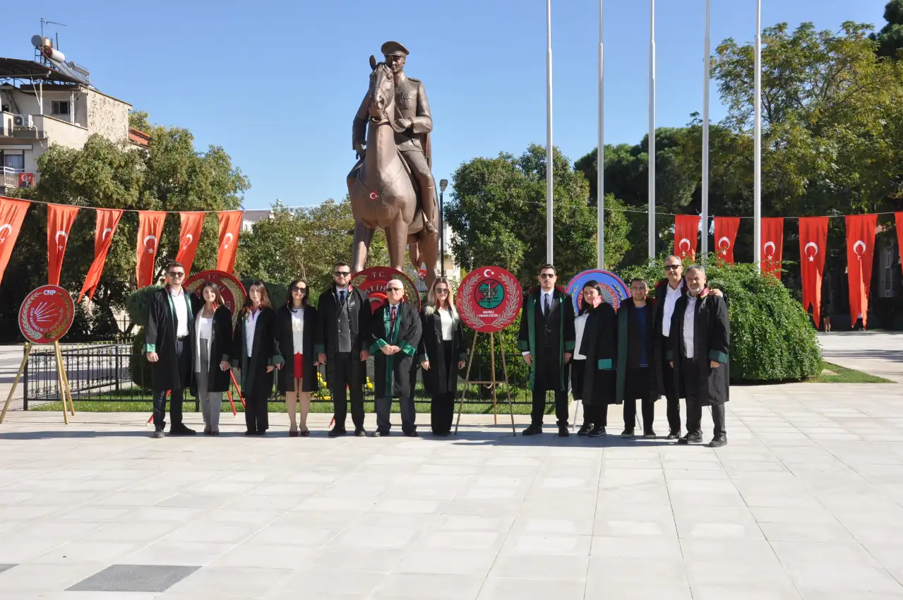 Salihli’de avukatlardan 102. yıla özel anlamlı tören