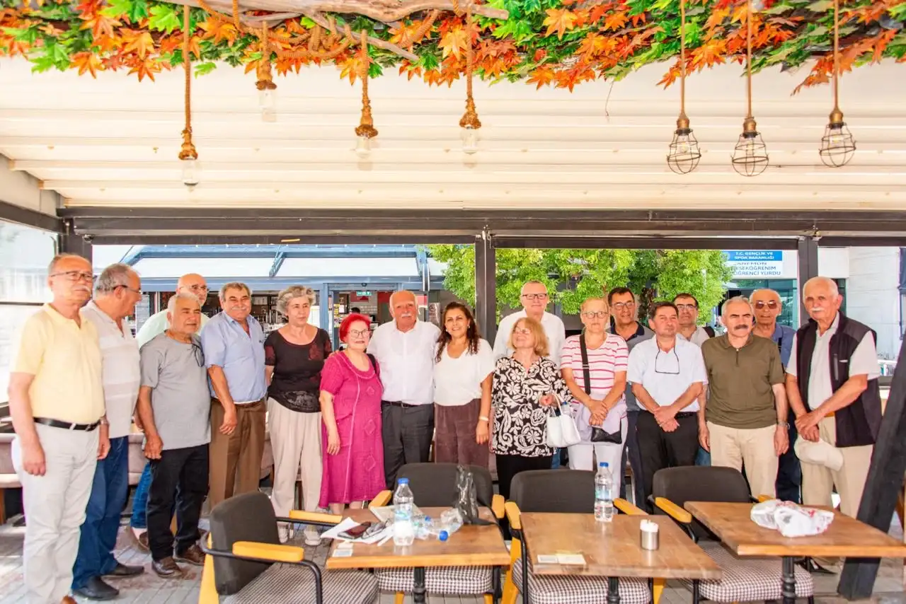 Vatan Partisi Manisa İl Kurultayı’nda NATO ve Bölgesel Gelişmeler Gündemdeydi