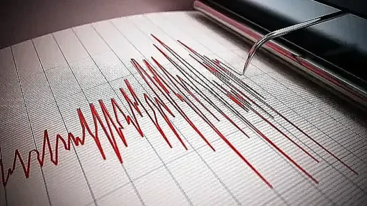 6.1 büyüklüğünde deprem! Salihli dahil bir çok bölgede hissedildi