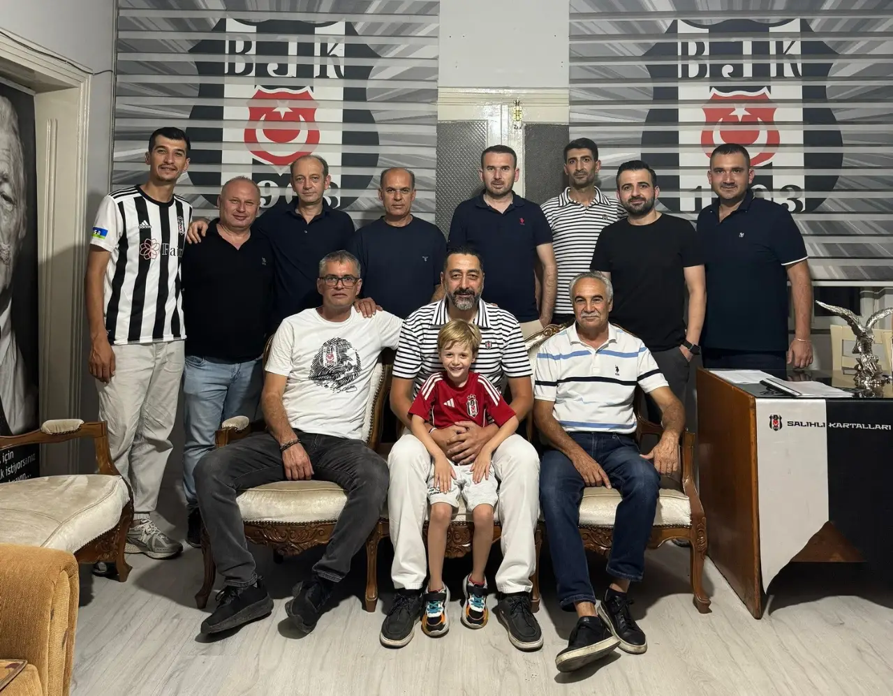 Salihli Beşiktaşlılar Derneği'nde yeni dönem: Bayrak değişimi